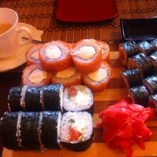 Ресторанный сервис бронирования столиков menu-rest.com - Интерьер ресторана "РОЛЛОФФ"