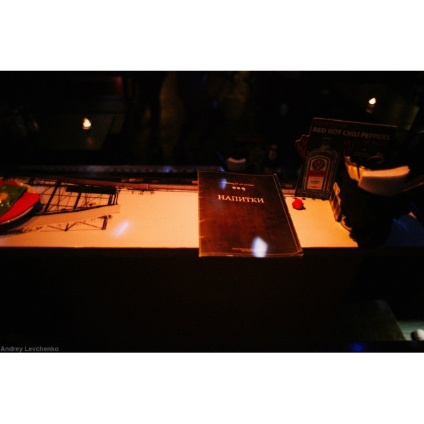 Ресторанный сервис бронирования столиков menu-rest.com - Интерьер ресторана "— Дорогая, я перезвоню "