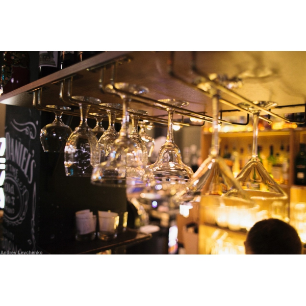 Ресторанный сервис бронирования столиков menu-rest.com - Интерьер ресторана "— Дорогая, я перезвоню "