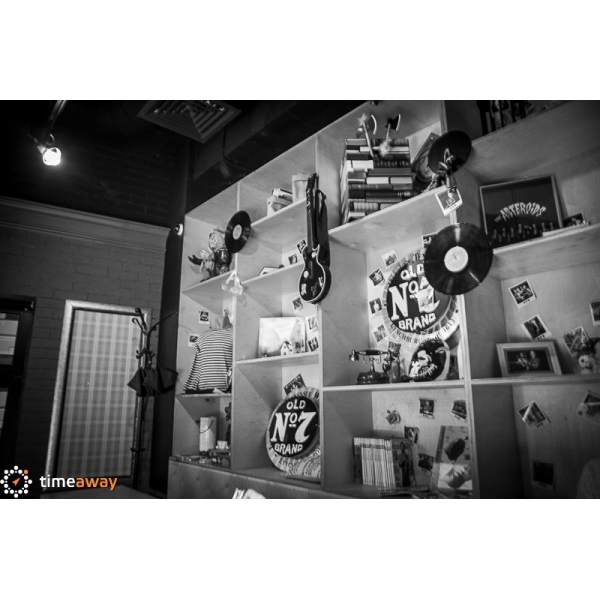 Ресторанный сервис бронирования столиков menu-rest.com - Интерьер ресторана "— Дорогая, я перезвоню "