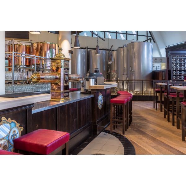 Ресторанный сервис бронирования столиков menu-rest.com - Интерьер ресторана "Paulaner brauhaus"