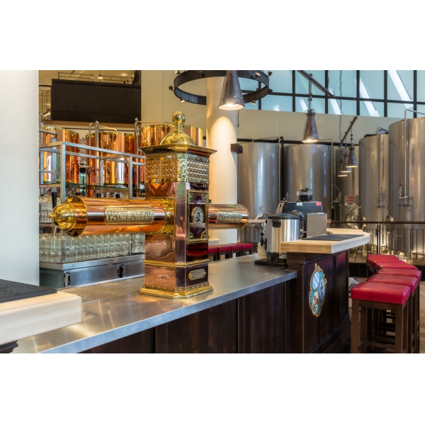 Ресторанный сервис бронирования столиков menu-rest.com - Интерьер ресторана "Paulaner brauhaus"