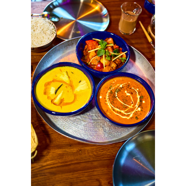 Ресторанный сервис бронирования столиков menu-rest.com - Интерьер ресторана "Тхали и Карри"