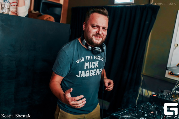 Ресторанный сервис бронирования столиков menu-rest.com - Интерьер ресторана "— Дорогая, я перезвоню"